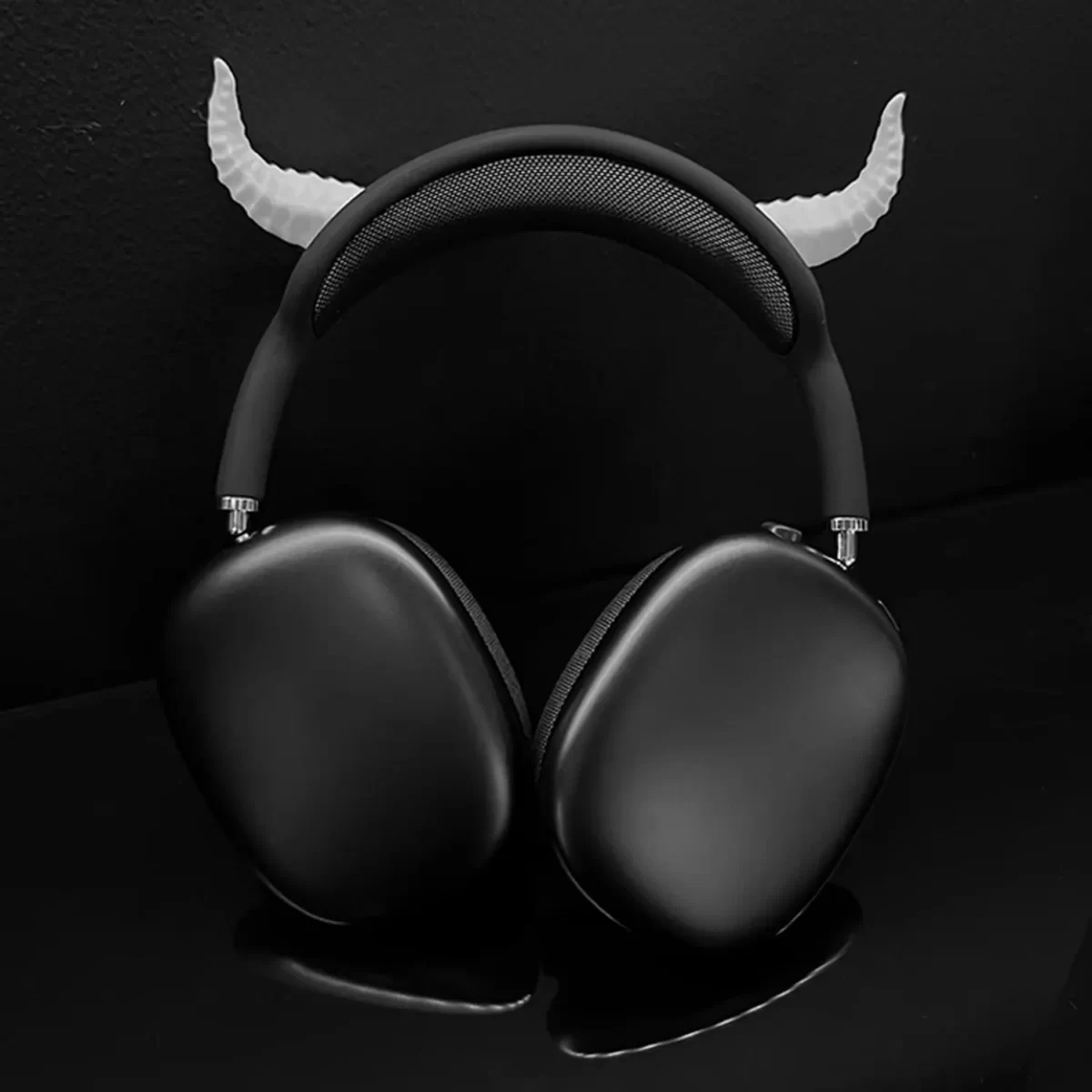 Украшение AirPods Max Horns — изображение 3