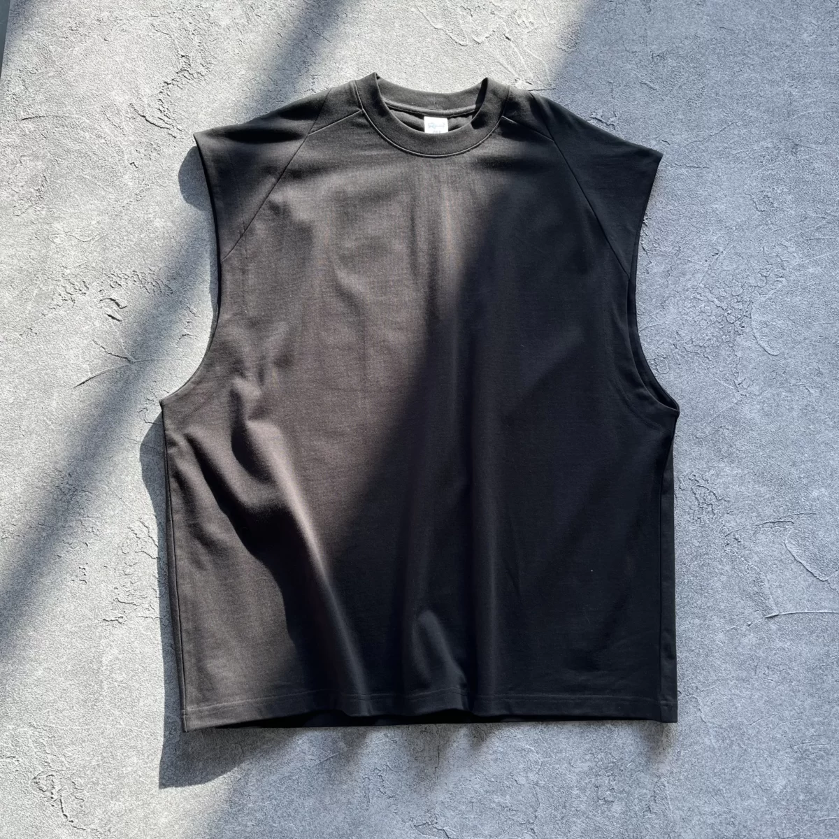 Майка Minimalist Tank Top — изображение 5